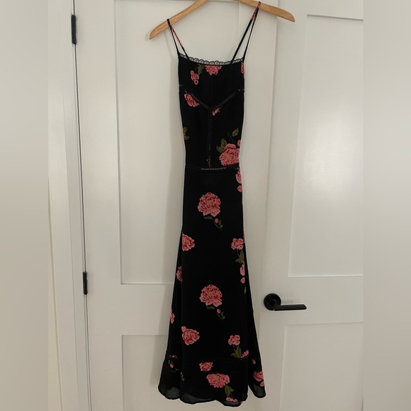 REFORMATION Halter Dress - Picture 2 of 9